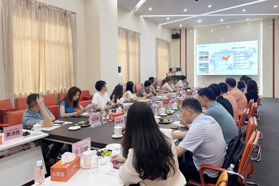 建筑行業(yè)央國企及頭部民企考察團一行蒞臨偉業(yè)集團考察交流