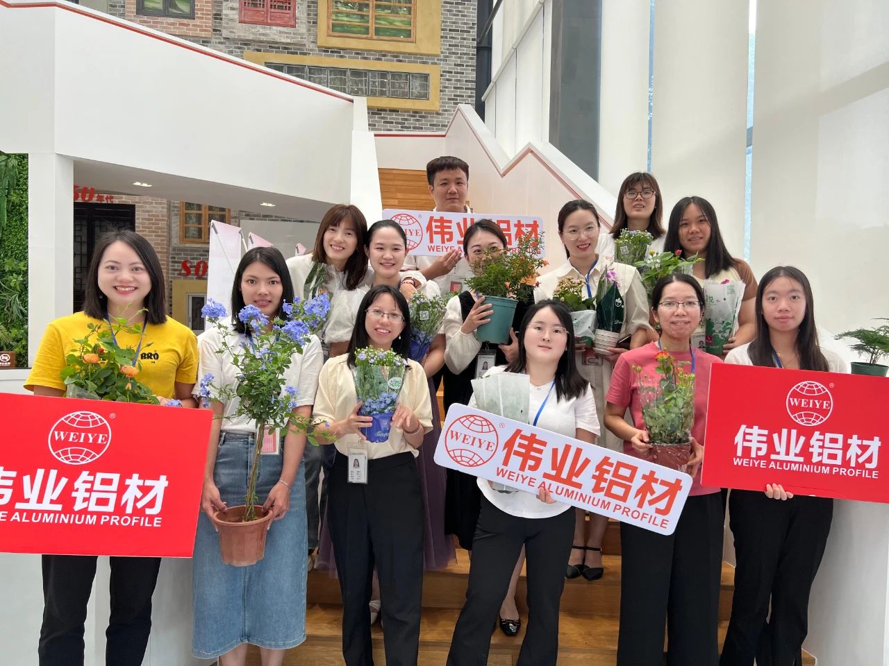 以愛澆灌，禮贈母親 | 偉業(yè)鋁材感恩母親節(jié)職工活動圓滿舉辦